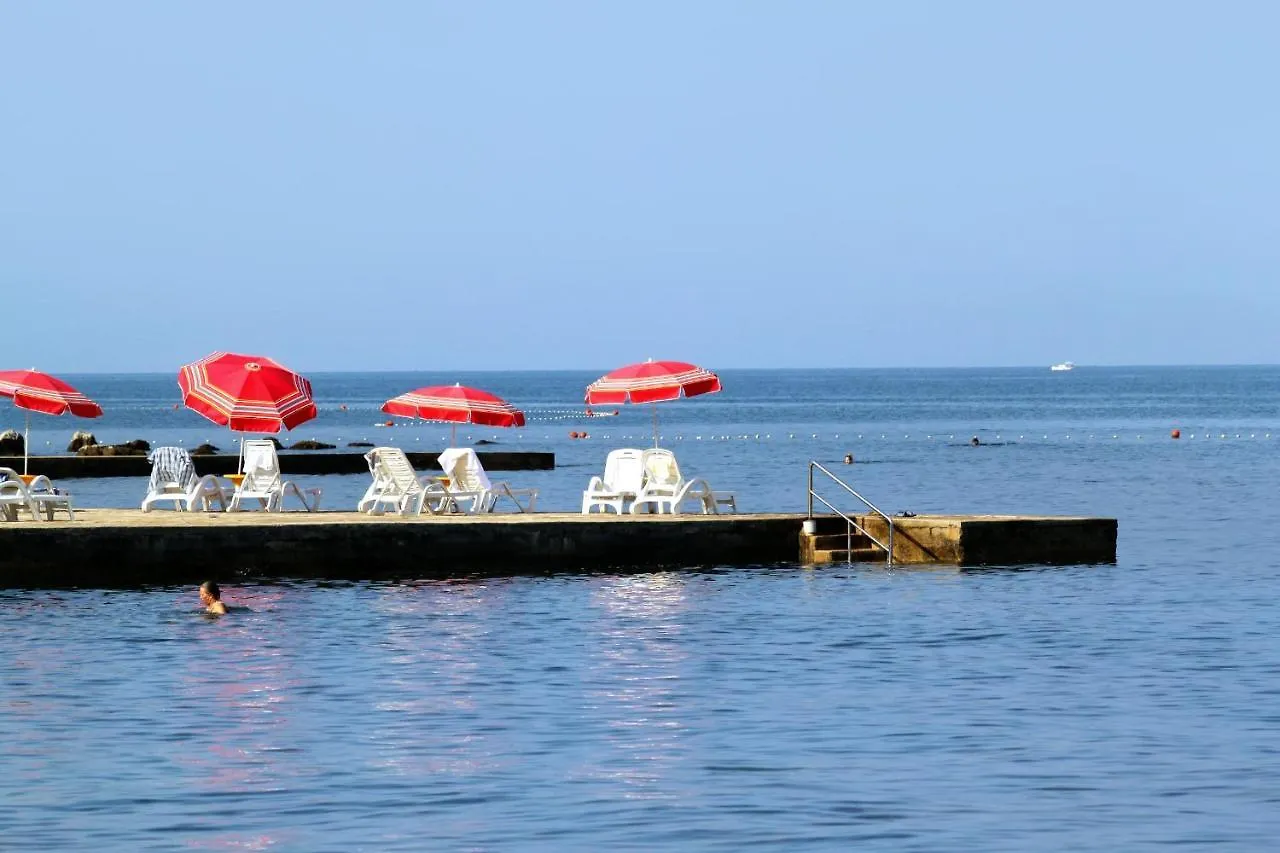 Apartments With A Parking Space Umag - 7039 Croatia