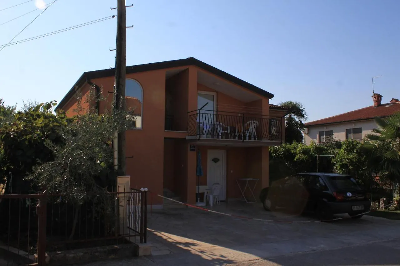 Apartments With A Parking Space Umag - 7039