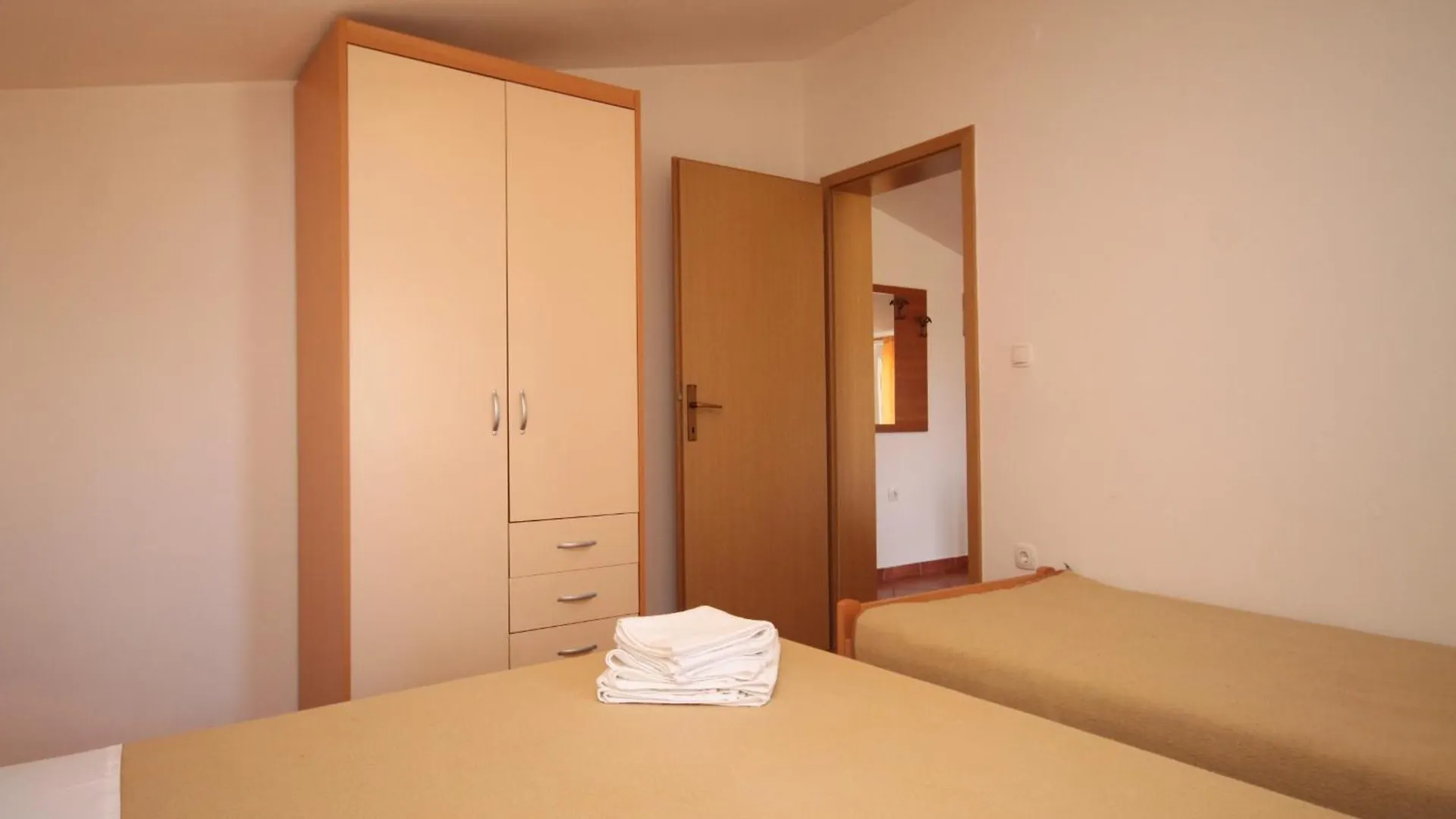 Apartments With A Parking Space Umag - 7039 Croatia